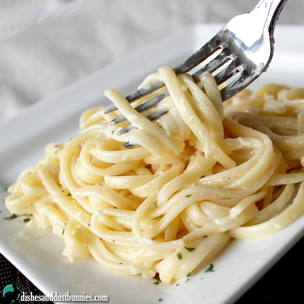 Homemade Alfredo Sauce from Dishes & Dust Bunnies