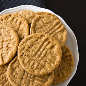 Flourless Peanut Butter Cookies from dishesanddustbunnies.com