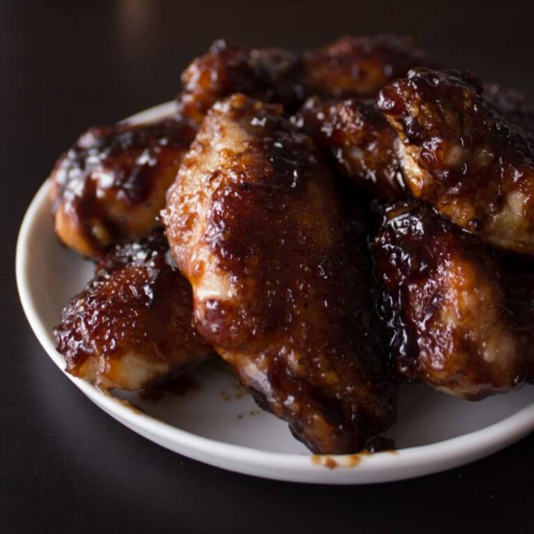 Baked Honey Garlic Chicken Wings from dishesanddustbunnies.com