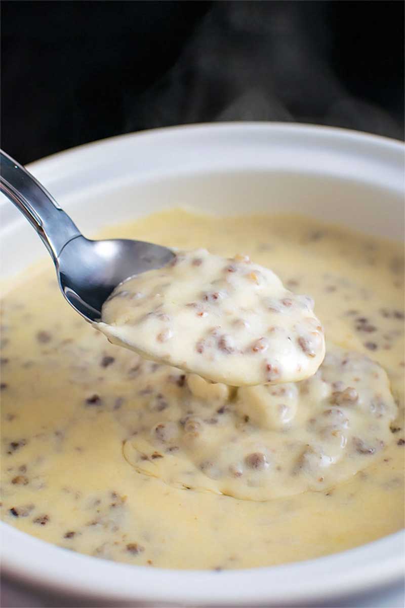 Homestyle Sausage Gravy from Homemade Hooplah