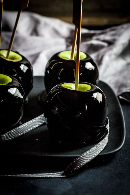 Poison Toffee Apples for Halloween from Simply Delicious Food