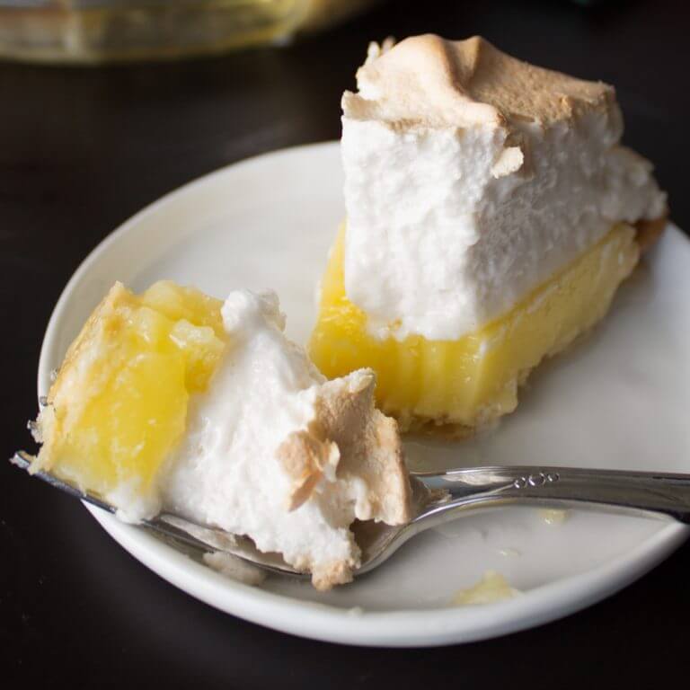 Classic Lemon Meringue Pie from dishesanddustbunnies.com