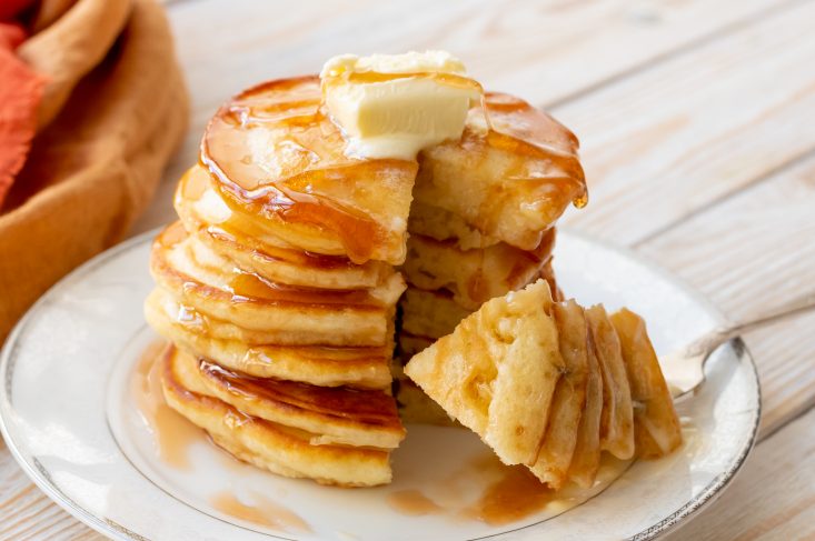 The Best fluffy Buttermilk Pancakes from Mom on Timeout