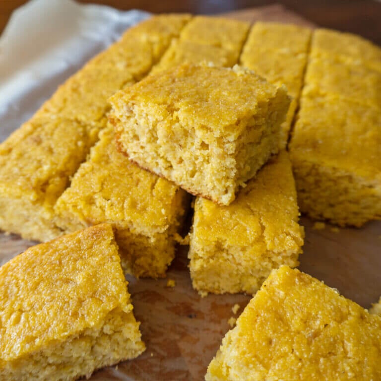 Homemade Country Cornbread Recipe