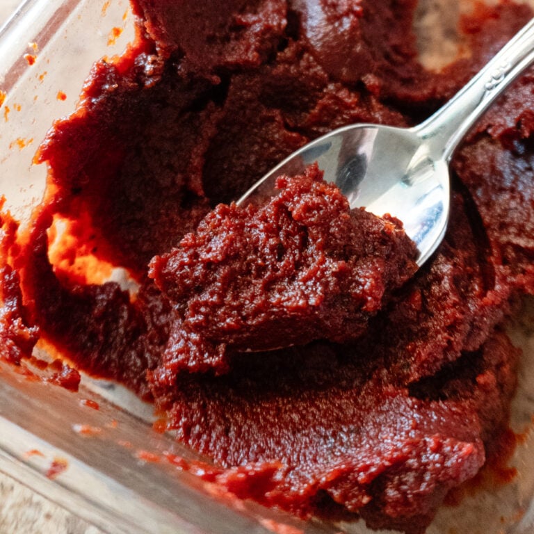 Thick Pizza Sauce (Made with Tomato Paste)